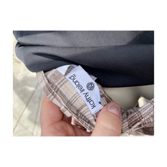 Vtg | 90s Kathy Ireland Plaid Shorts Bermuda Pleat Front Tan Brown Linen Cotton - Picture 7 of 9